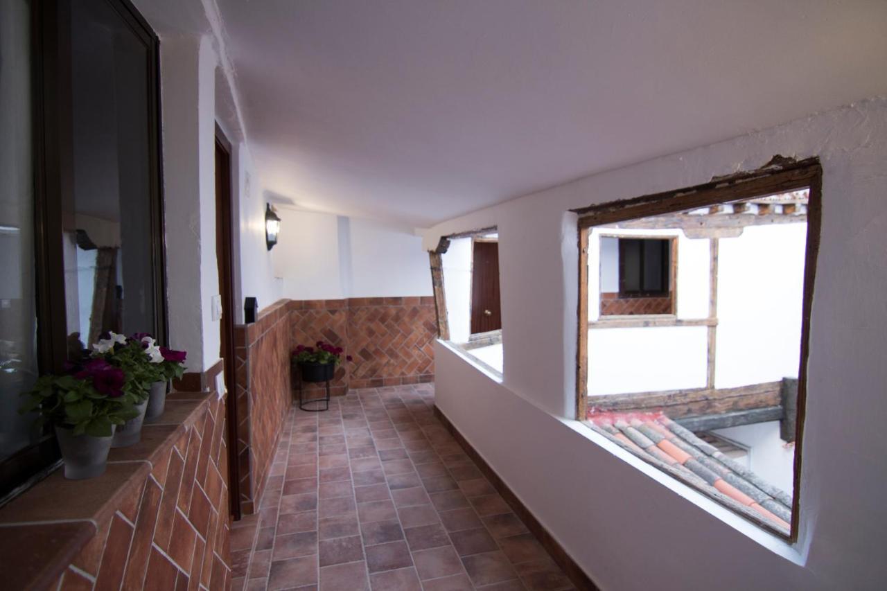 Bajo Izq Apartment โตเลโด ภายนอก รูปภาพ