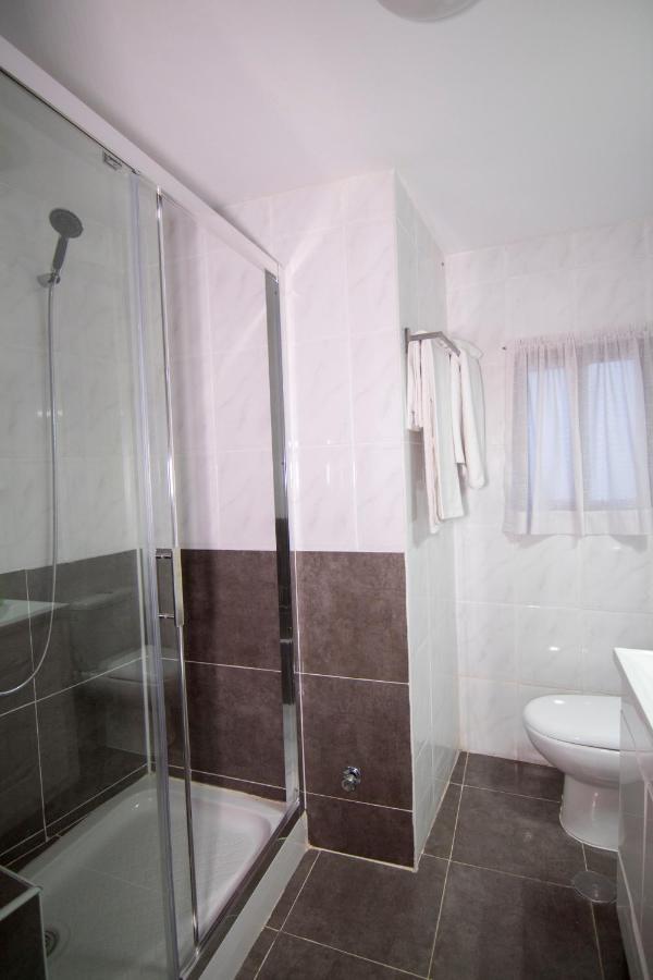 Bajo Izq Apartment โตเลโด ภายนอก รูปภาพ